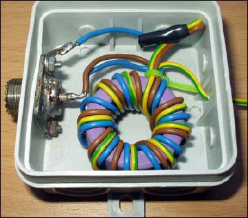 Magnetic Balun in Verteilerdose Magnetic Balun in Verteilerdose